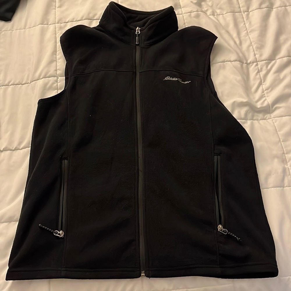 Black medium Eddie Bauer light vest